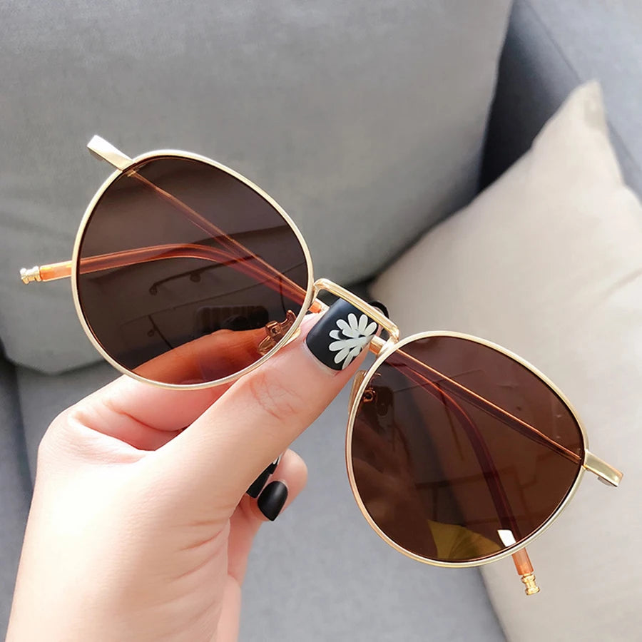 Retro Circle Alloy Frame Sunglasses - Unisex Luxury Design