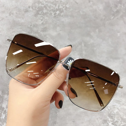 Retro Alloy Frame Sunglasses - Luxury Brand Design for Men and Women